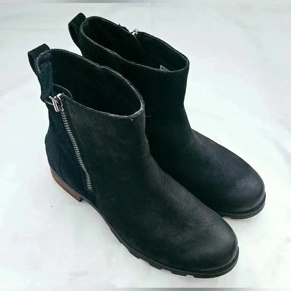 Sorel Black Ankle Boots - Picture 4 of 14